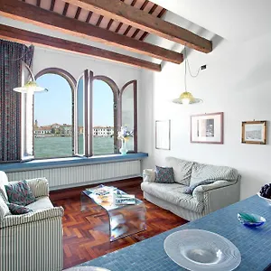 https://giudecca.hotelslidodijesolo.com